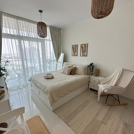 Tranquil Studio In Damac Hills Dubai Exterior photo