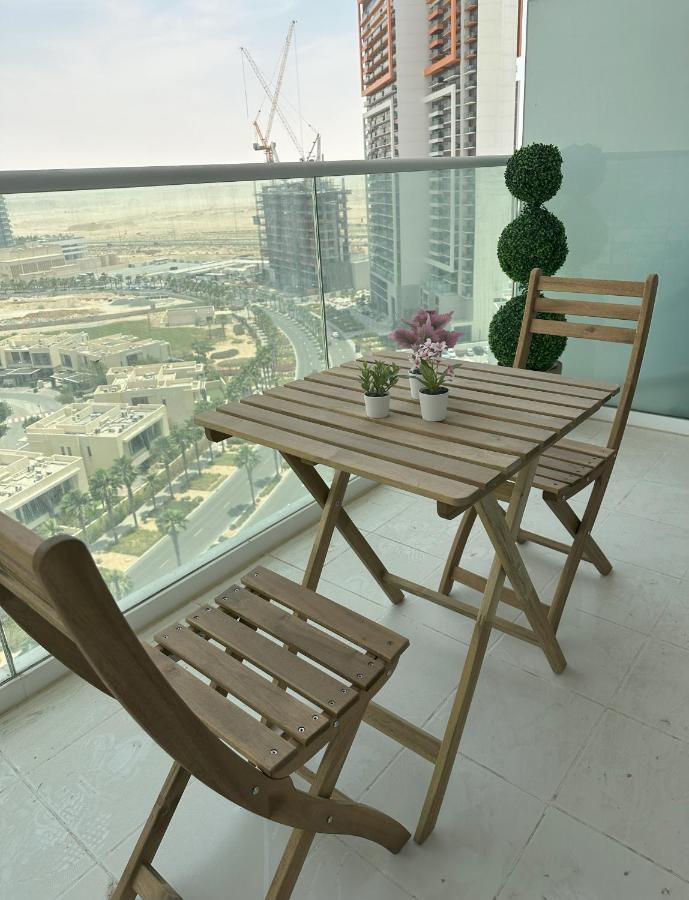 Tranquil Studio In Damac Hills Dubai Exterior photo