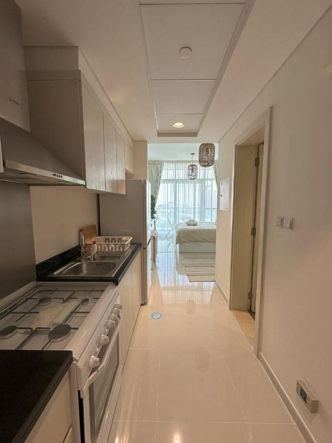 Tranquil Studio In Damac Hills Dubai Exterior photo